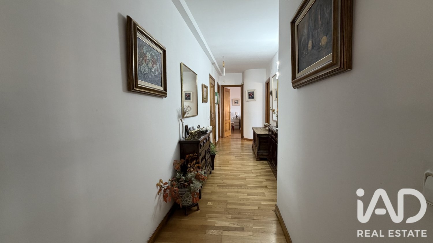 Dvīņu māja Lleida, Spānijā 3 istabas, 165 m2 Nr. 197756