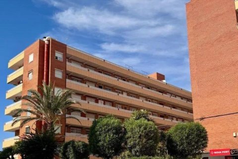 Apartment in Punta Prima, Alicante, Spain 3 bedrooms, 83 sq.m. No. 197282