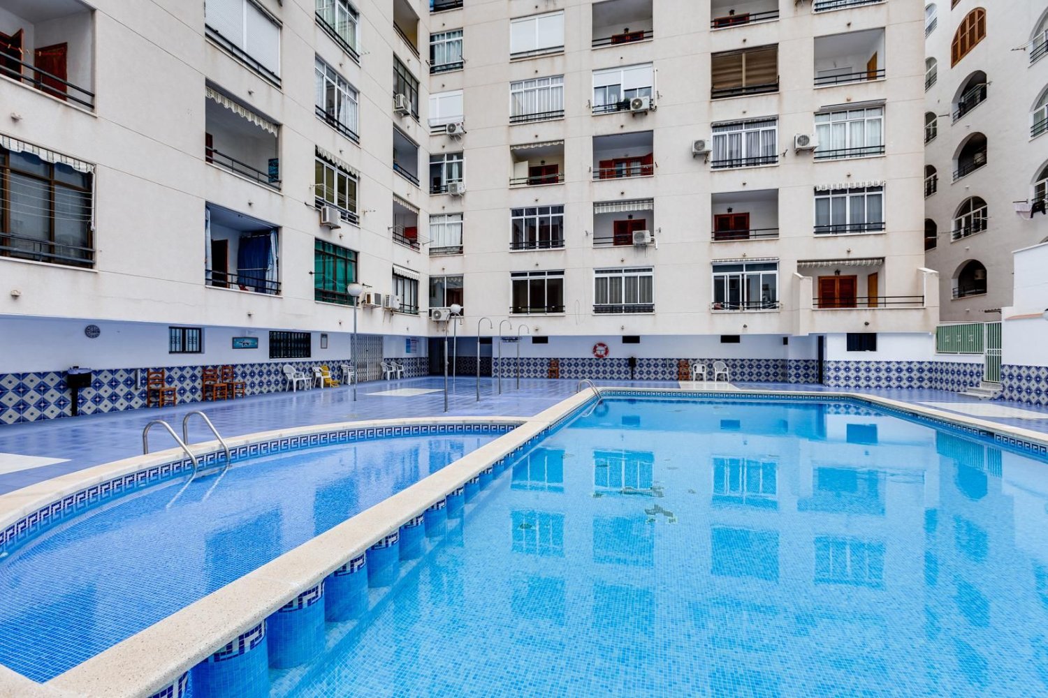 Apartament w Torrevieja, Alicante, Hiszpania 65 mkw. nr 197336