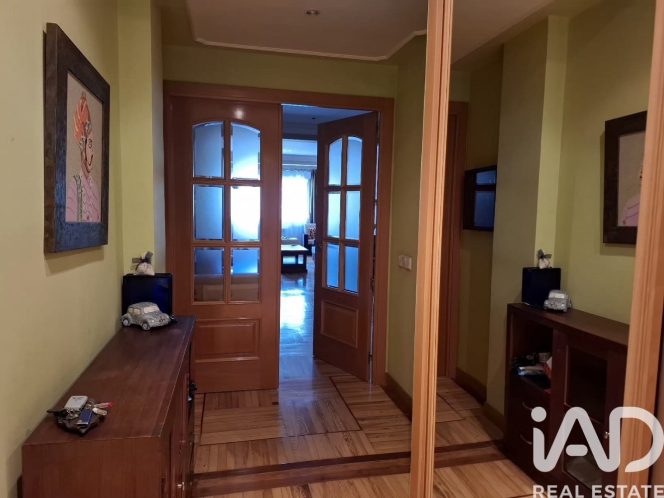 Apartment in Madrid, Spain 2 bedrooms, 104 sq.m. No. 198622
