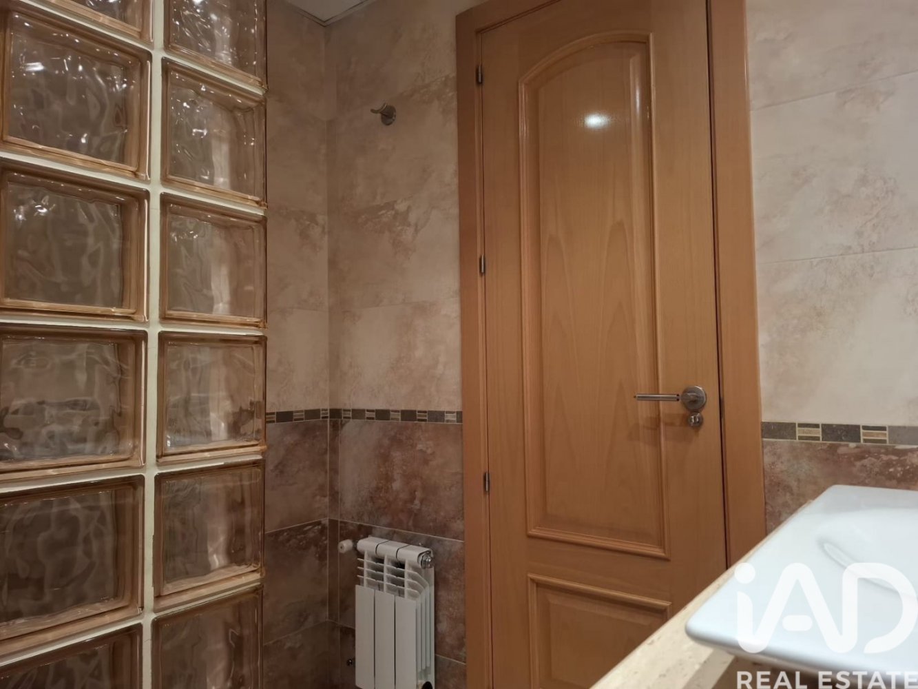 Apartment in Madrid, Spain 2 bedrooms, 104 sq.m. No. 198622