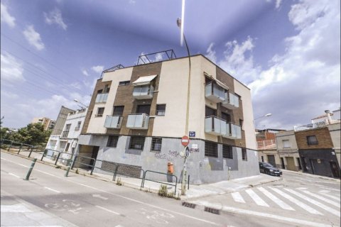 Lägenhet i Terrassa, Barcelona, Spanien 3 sovrum, 83 kvm. Nr. 198520
