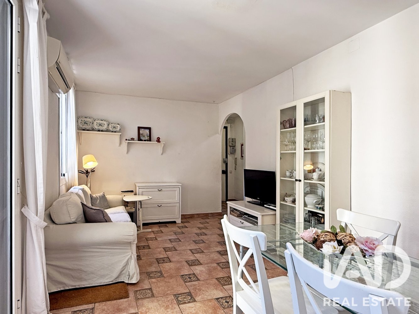 Wohnung in Barcelona, Spanien 3 Schlafzimmer, 59 m2 Nr. 198707