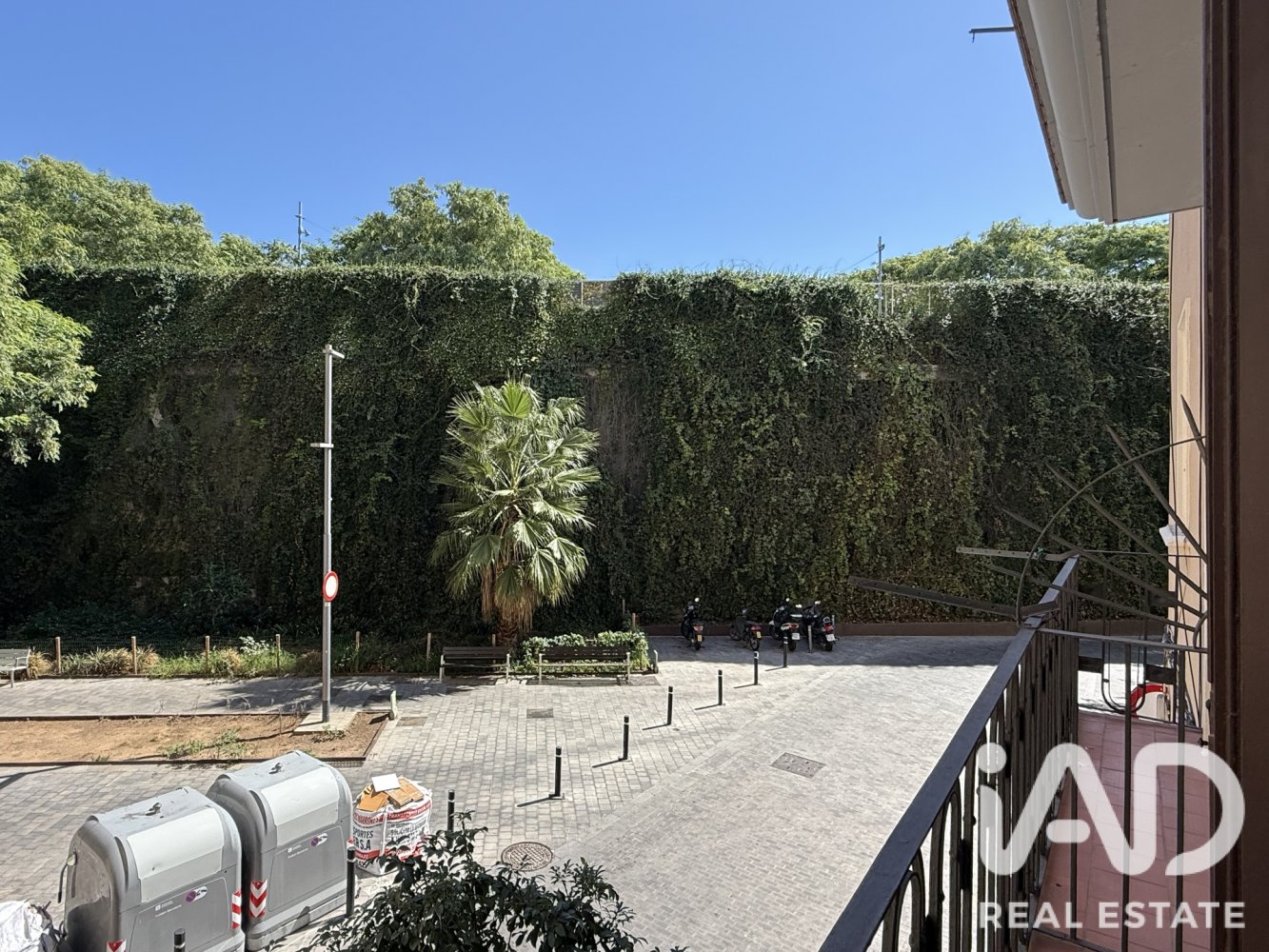 Wohnung in Barcelona, Spanien 3 Schlafzimmer, 59 m2 Nr. 198707