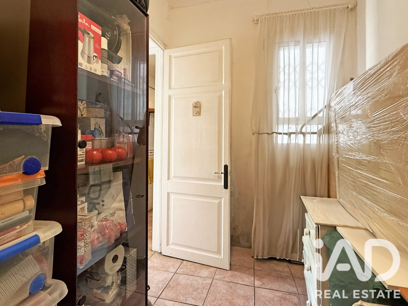 Wohnung in Barcelona, Spanien 3 Schlafzimmer, 59 m2 Nr. 198707
