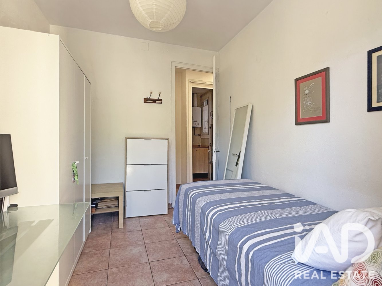 Wohnung in Barcelona, Spanien 3 Schlafzimmer, 59 m2 Nr. 198707