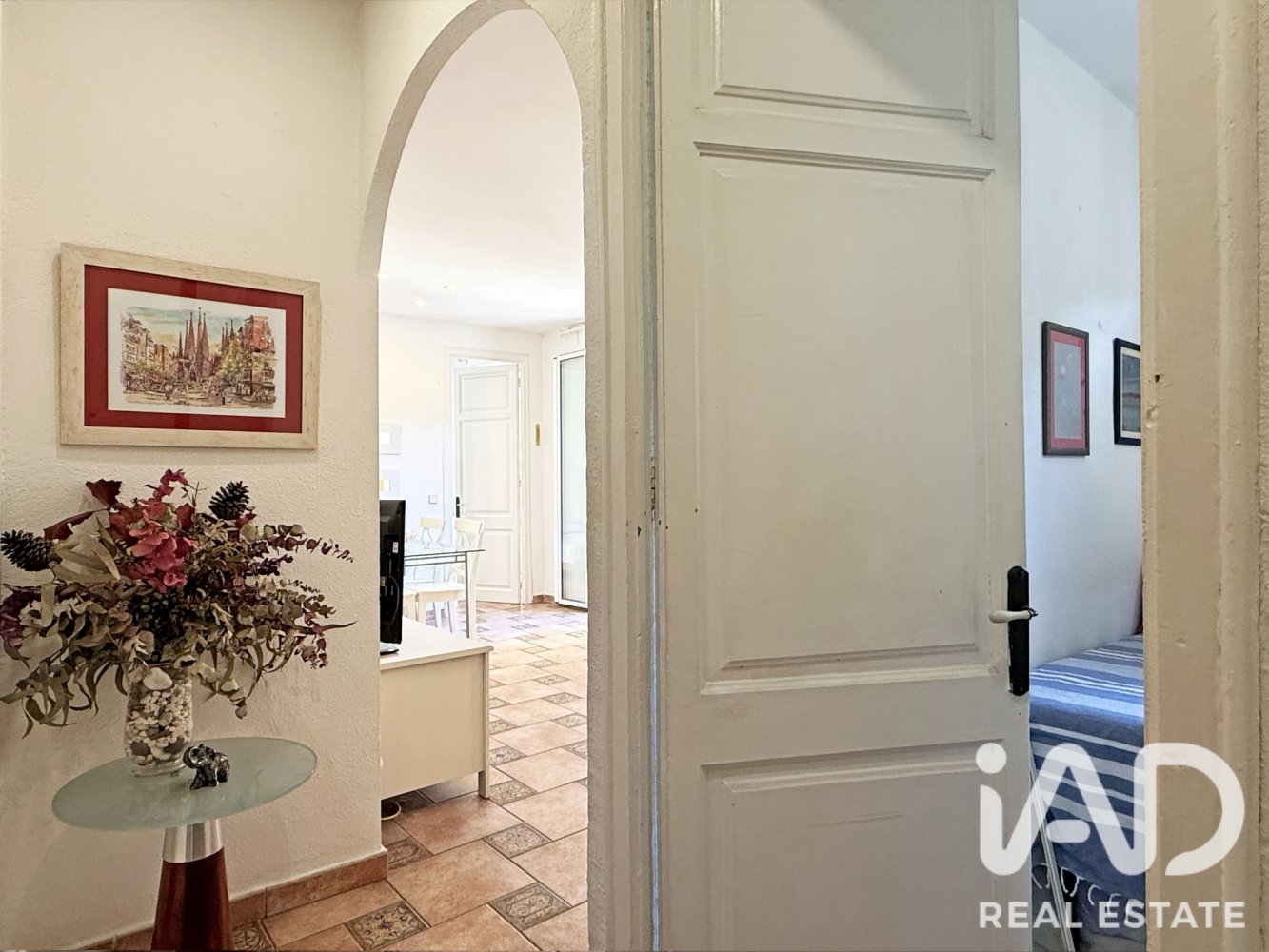 Wohnung in Barcelona, Spanien 3 Schlafzimmer, 59 m2 Nr. 198707