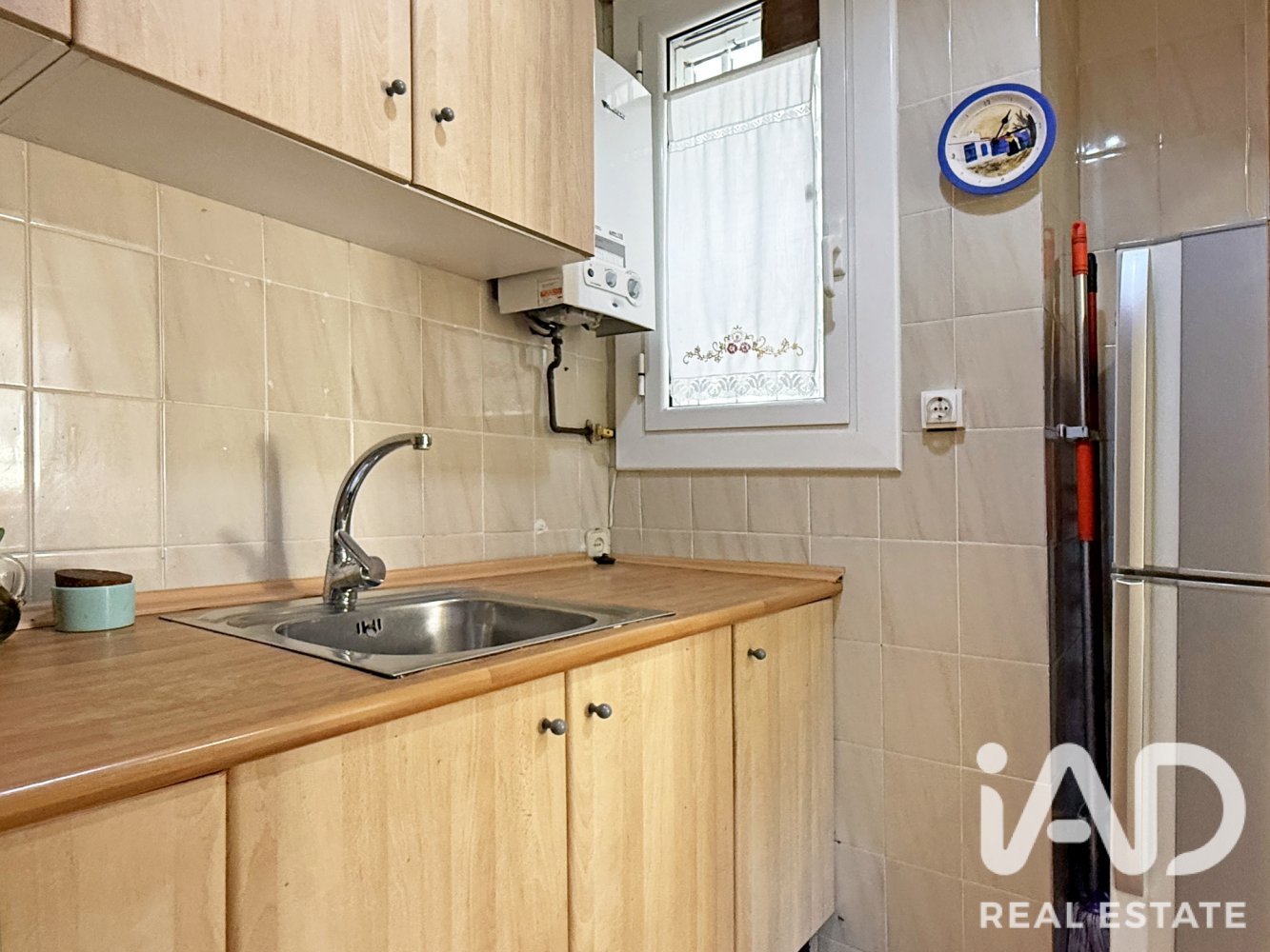Wohnung in Barcelona, Spanien 3 Schlafzimmer, 59 m2 Nr. 198707