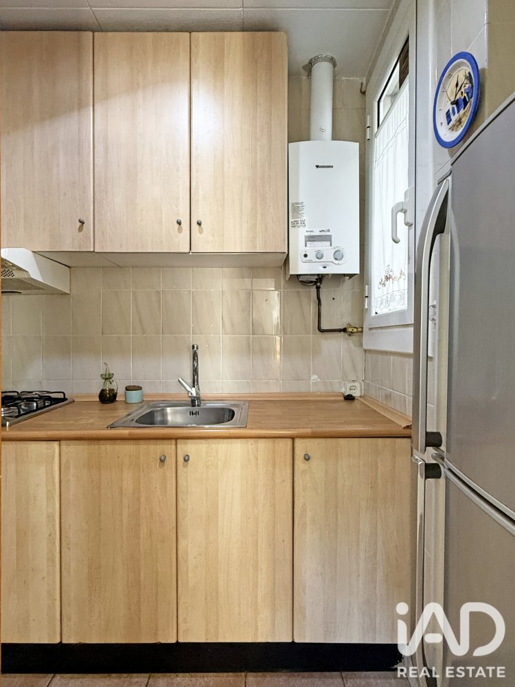 Wohnung in Barcelona, Spanien 3 Schlafzimmer, 59 m2 Nr. 198707