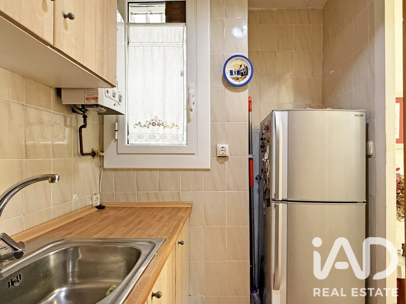 Wohnung in Barcelona, Spanien 3 Schlafzimmer, 59 m2 Nr. 198707