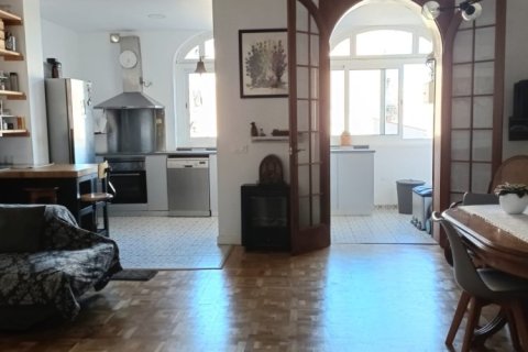 Wohnung in Barcelona, Spanien 4 Schlafzimmer, 121 m2 Nr. 198729