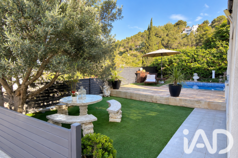 House in Cunit, Tarragona, Spain 4 bedrooms, 231 sq.m. No. 197735