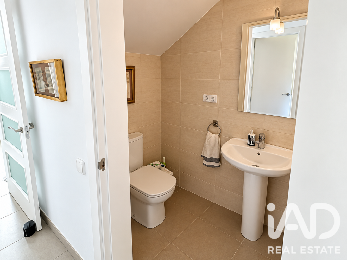 House in Cunit, Tarragona, Spain 4 bedrooms, 231 sq.m. No. 197735