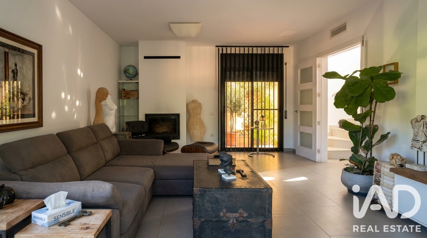 House in Cunit, Tarragona, Spain 4 bedrooms, 231 sq.m. No. 197735