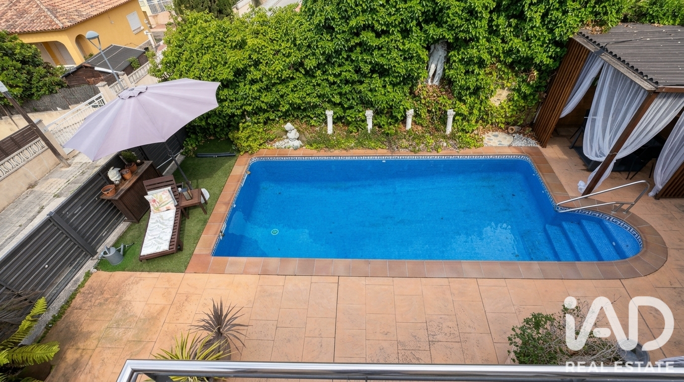 House in Cunit, Tarragona, Spain 4 bedrooms, 231 sq.m. No. 197735
