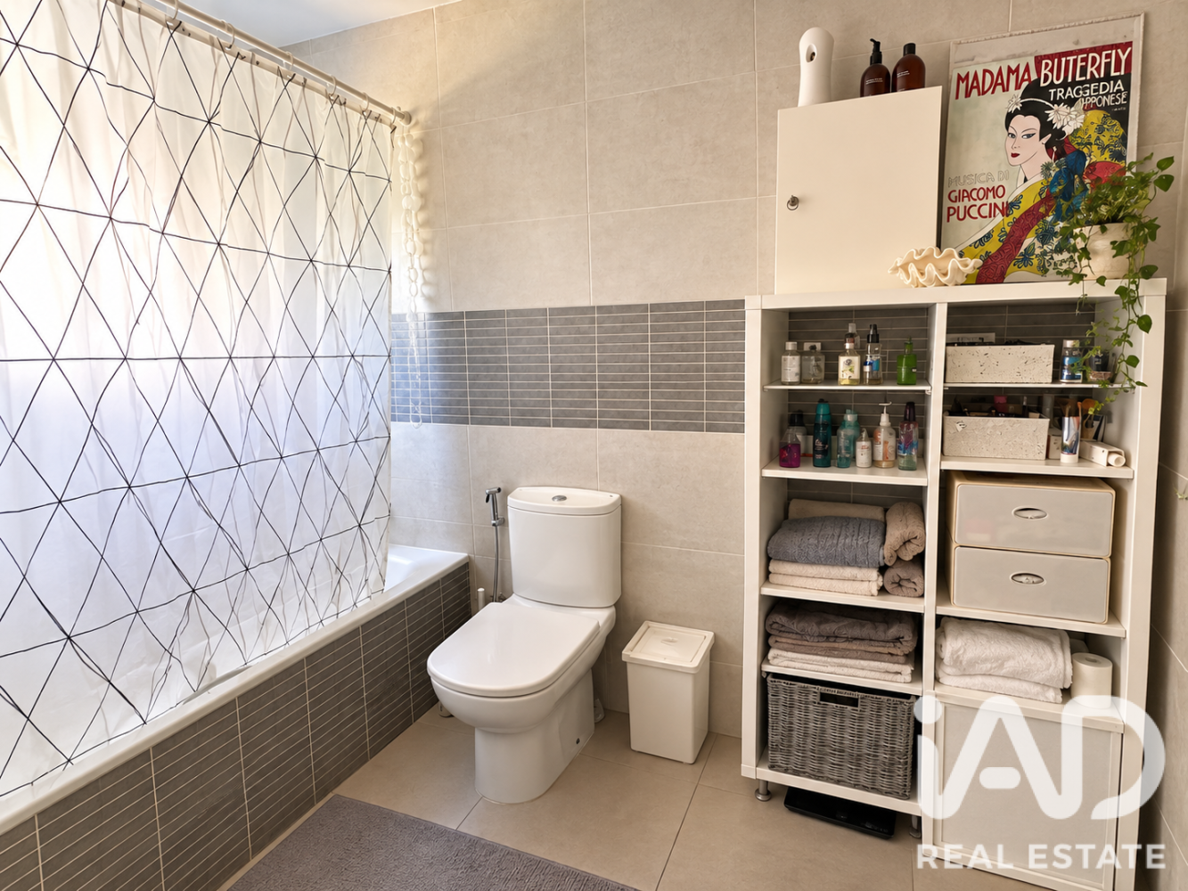 House in Cunit, Tarragona, Spain 4 bedrooms, 231 sq.m. No. 197735
