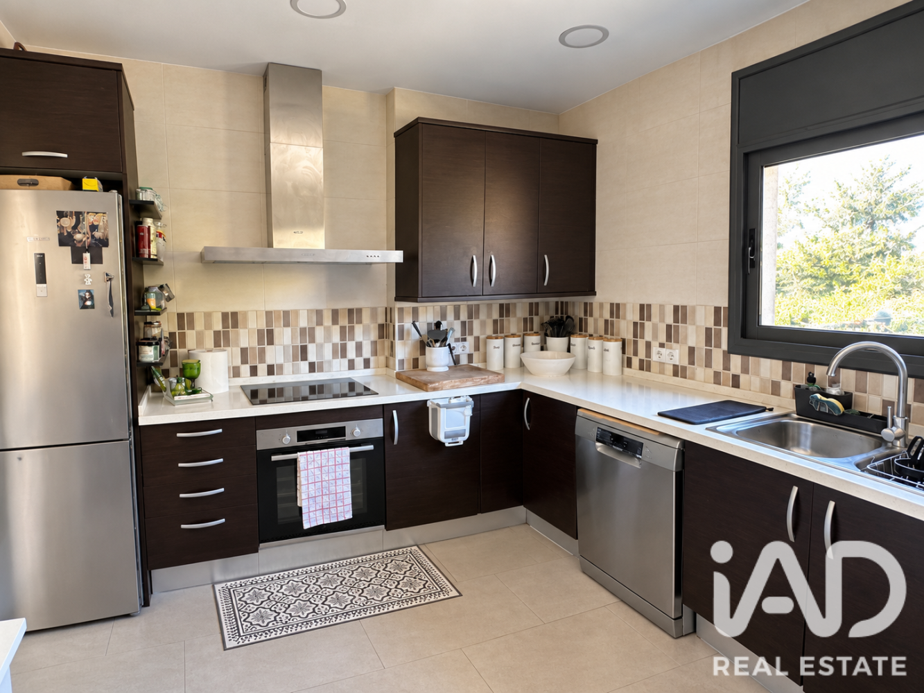 House in Cunit, Tarragona, Spain 4 bedrooms, 231 sq.m. No. 197735