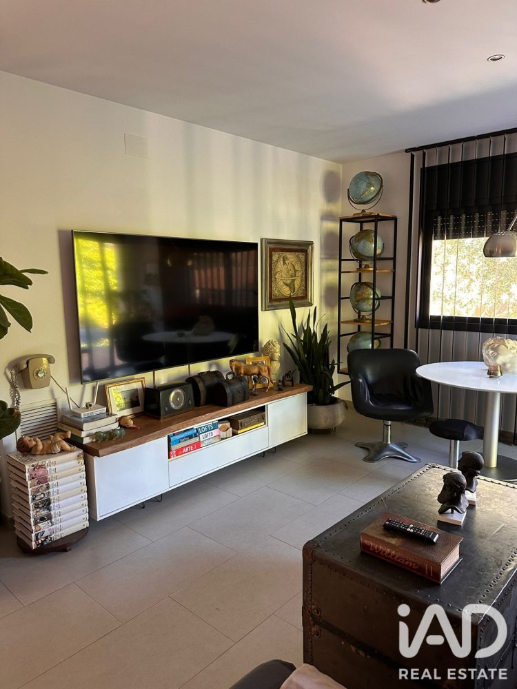 House in Cunit, Tarragona, Spain 4 bedrooms, 231 sq.m. No. 197735