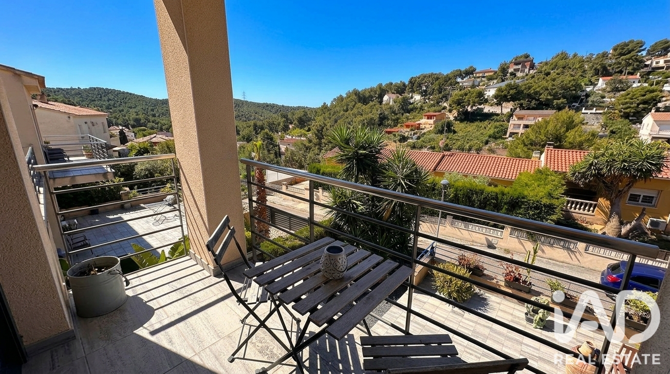 House in Cunit, Tarragona, Spain 4 bedrooms, 231 sq.m. No. 197735