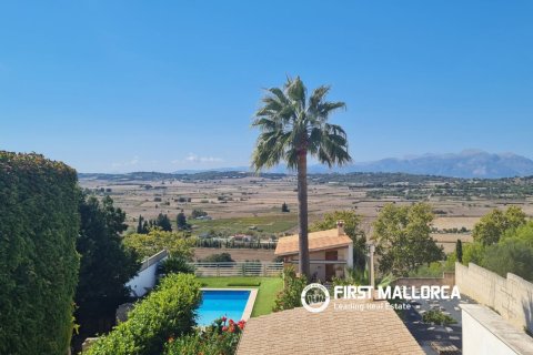 Townhouse in Santa Margalida, Mallorca, Spain 4 bedrooms, 170 sq.m. No. 197926