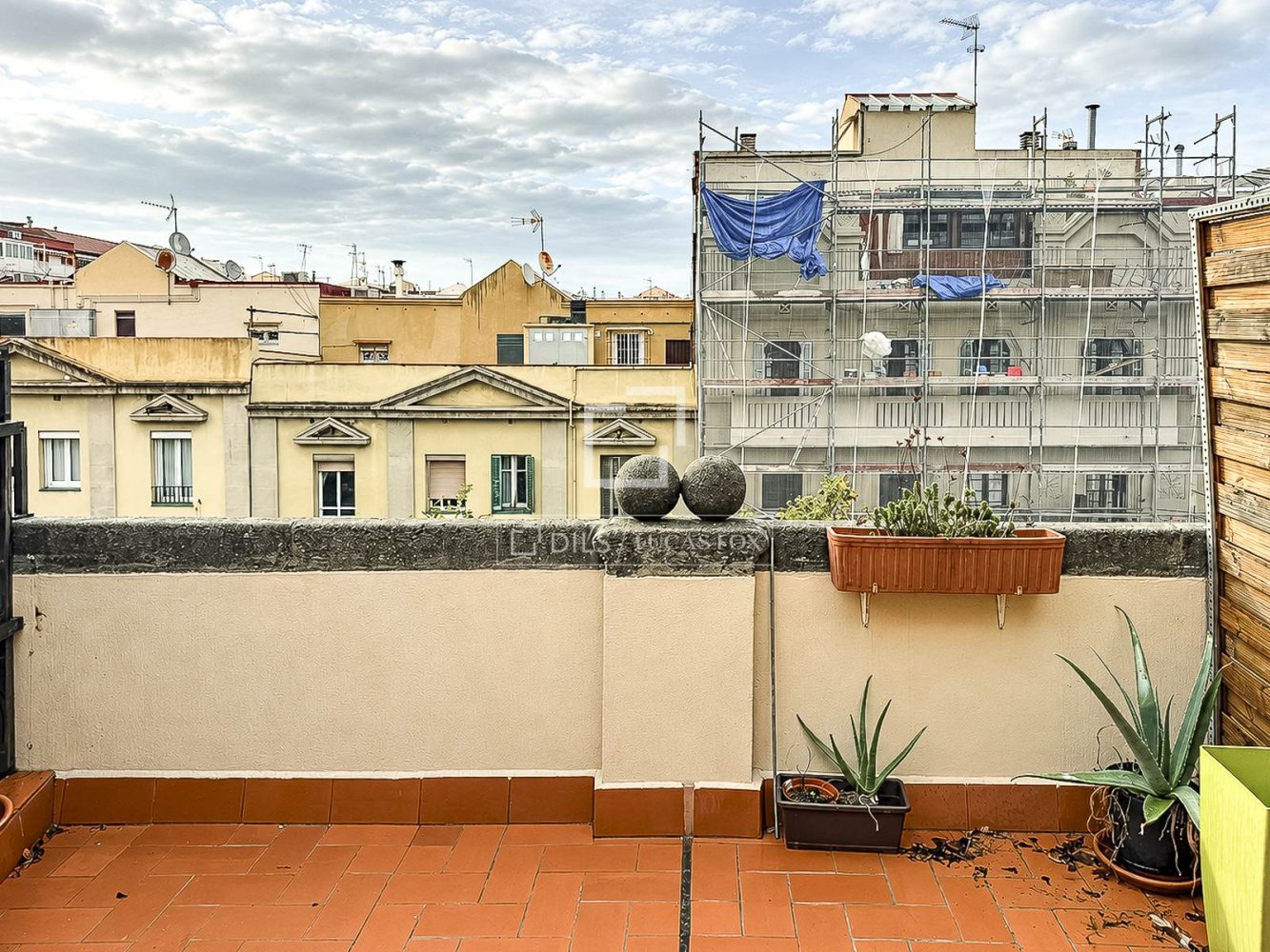 Apartment à Barcelona, Espagne 2 chambres, 78 m2 No. 200013