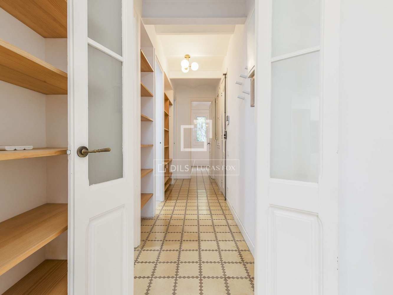 Apartment à Barcelona, Espagne 2 chambres, 78 m2 No. 200013