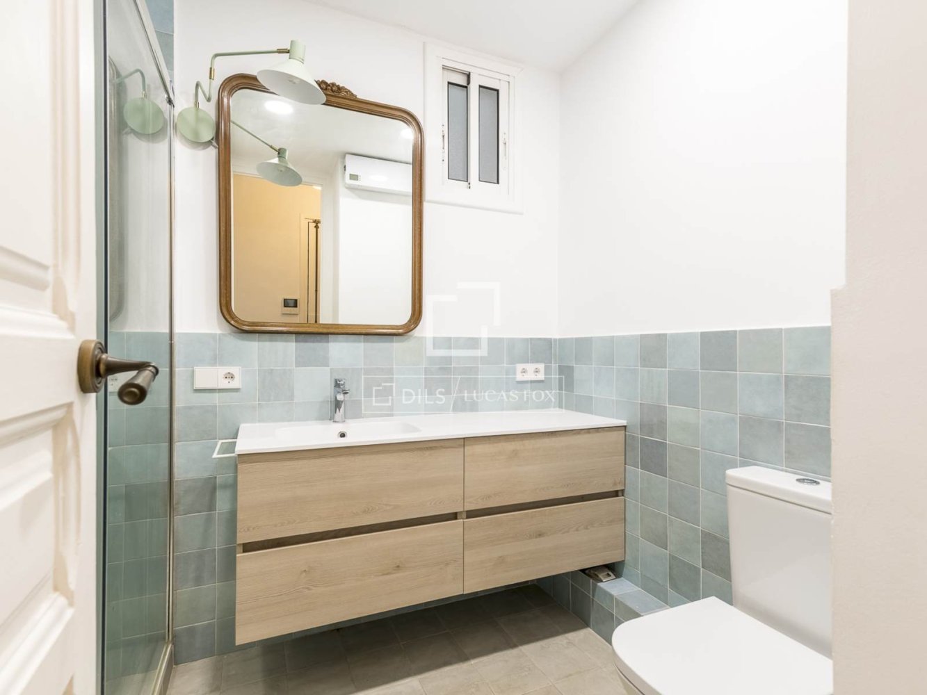 Apartment à Barcelona, Espagne 2 chambres, 78 m2 No. 200013