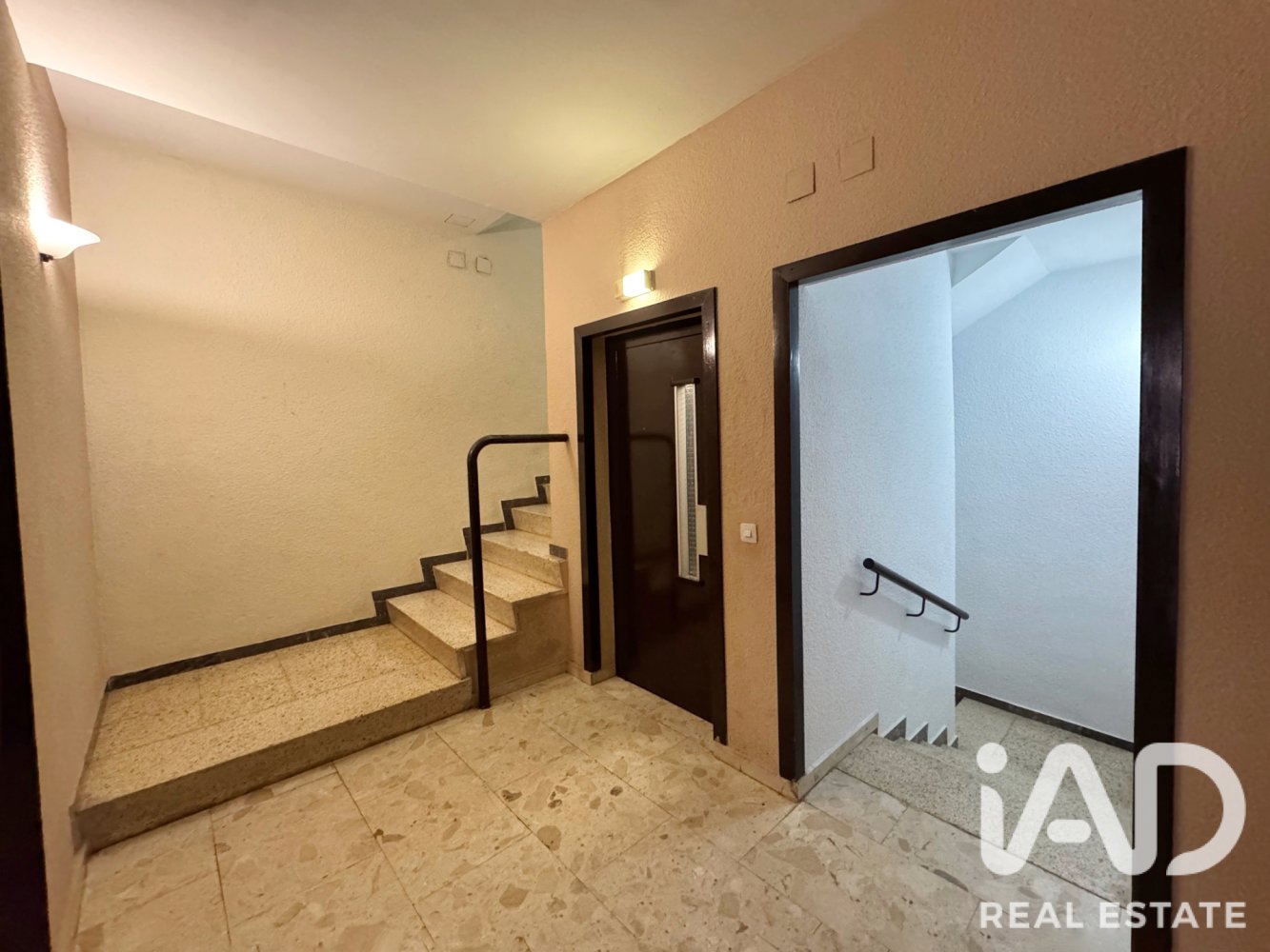 Apartment in Flix, Tarragona, Spain 3 bedrooms, 113 sq.m. No. 199530