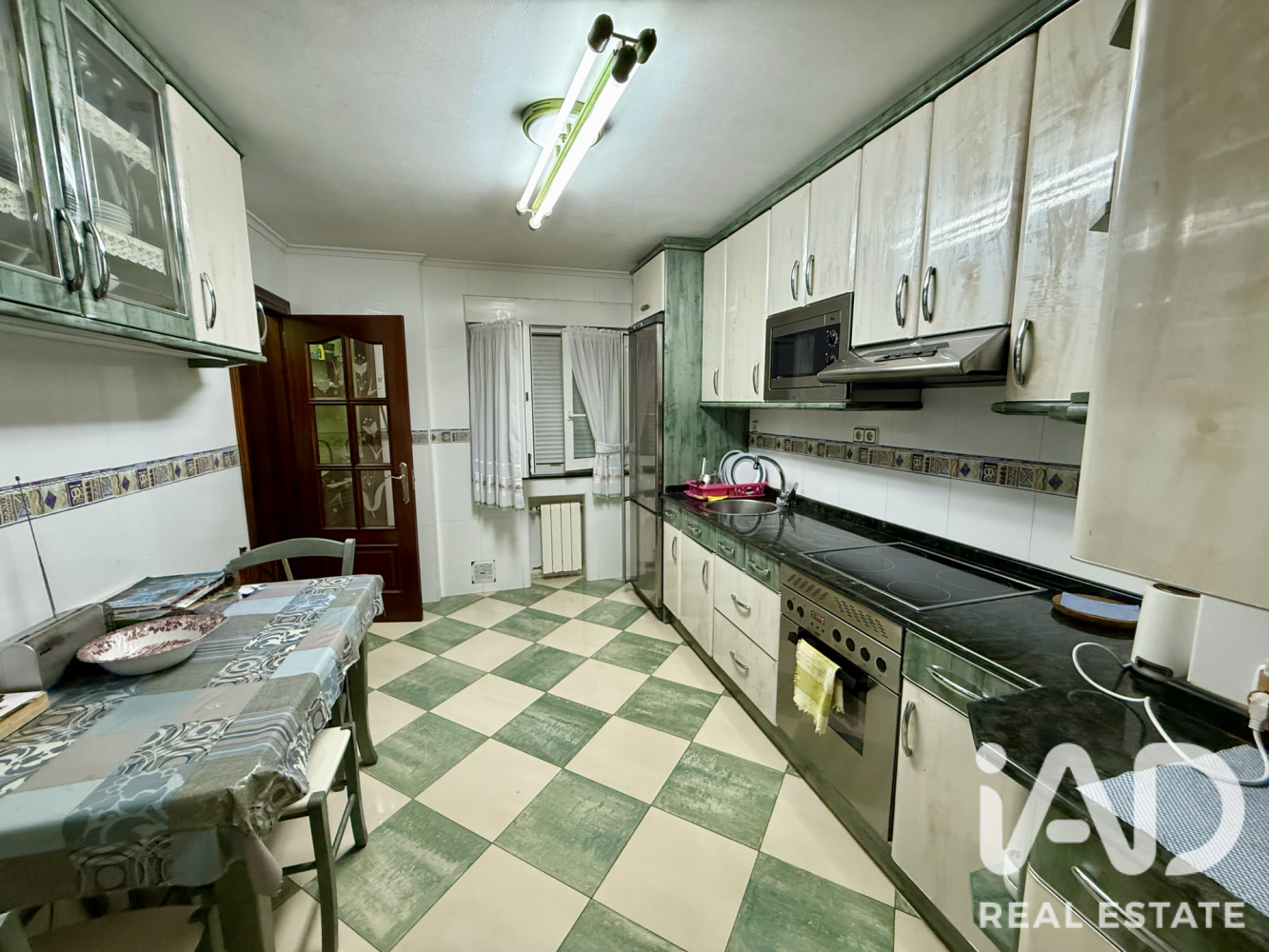Квартира в Карреньо, Астурия, Испания 4 спальни, 149м2 №198665