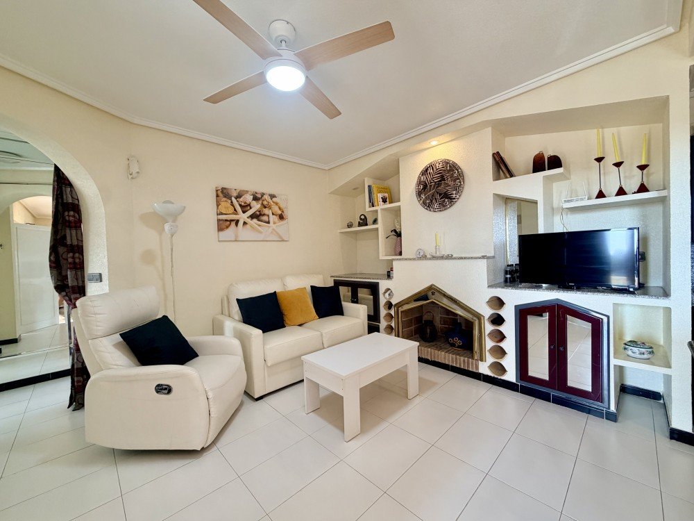 Bungalow in Torrevieja, Alicante, Spanien 2 Schlafzimmer, 74 m2 Nr. 198900