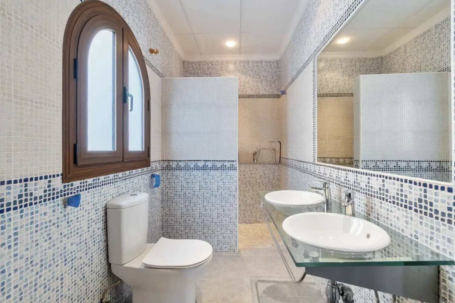 Villa i La Zenia, Alicante, Spanien 4 sovrum, 400 kvm. Nr. 125909