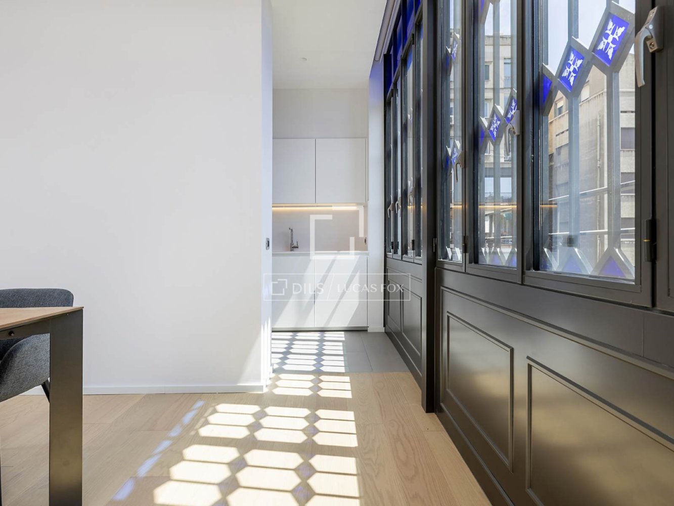 Apartment in Barcelona, Spain 2 bedrooms, 91 sq.m. No. 199175