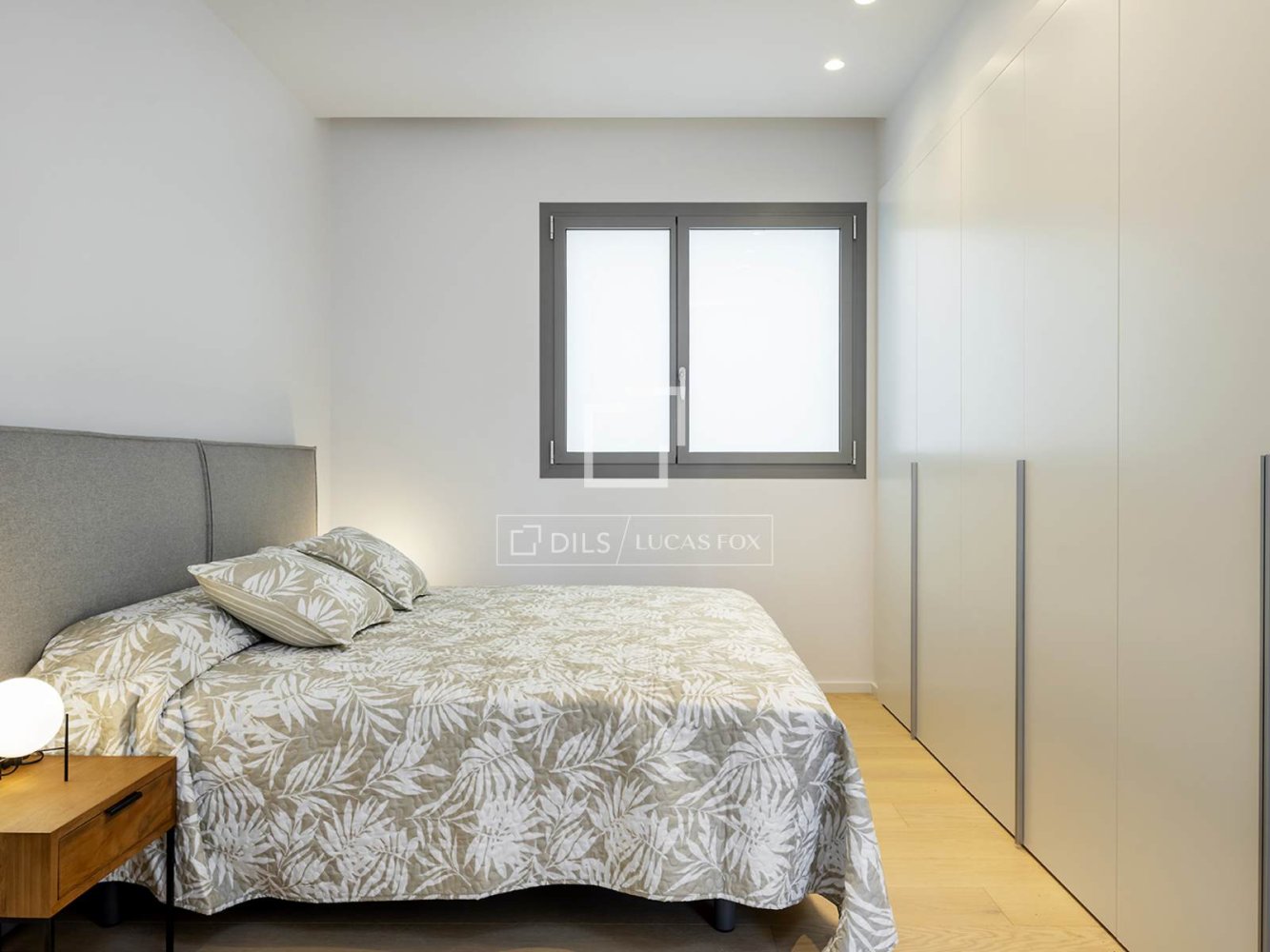 Apartment in Barcelona, Spain 2 bedrooms, 91 sq.m. No. 199175