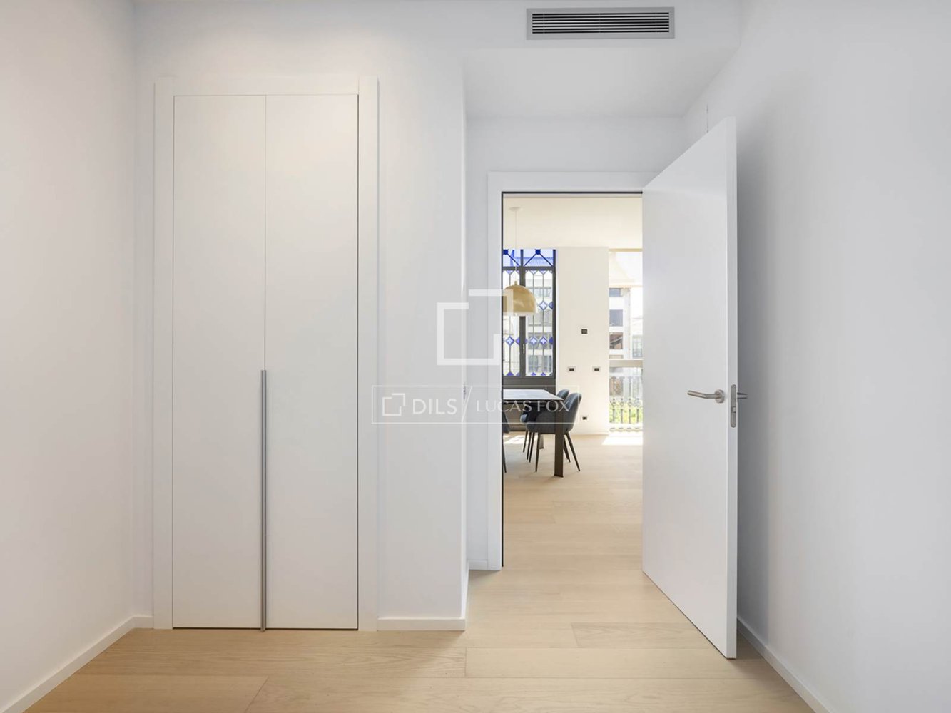 Apartment in Barcelona, Spain 2 bedrooms, 91 sq.m. No. 199175
