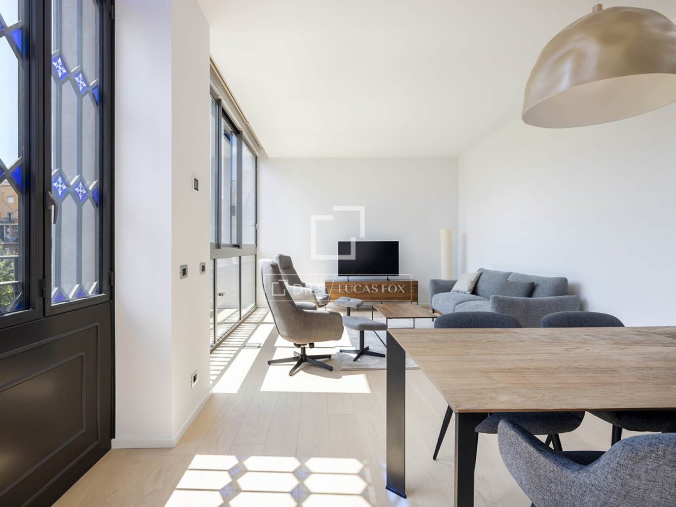 Apartment in Barcelona, Spain 2 bedrooms, 91 sq.m. No. 199175