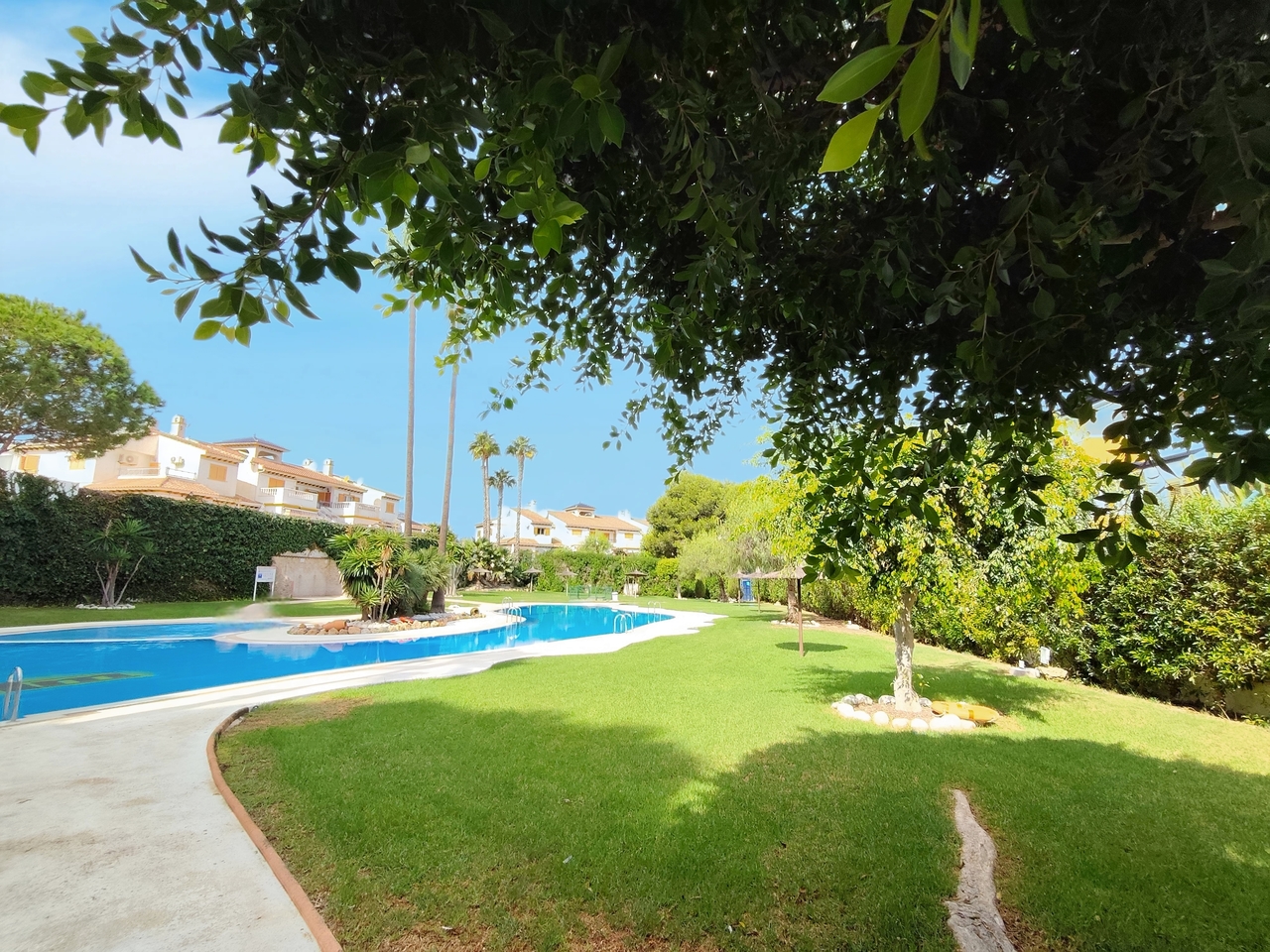 Appartamento a Mil Palmeras, Alicante, Spagna 2 camere da letto, 67 mq. N° 198302
