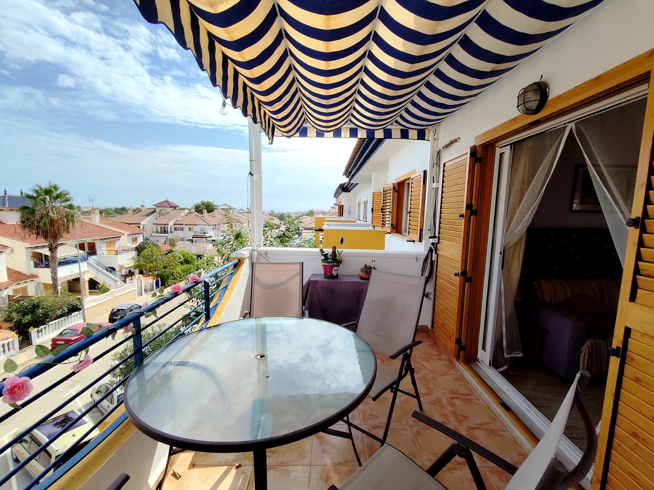 Appartamento a Mil Palmeras, Alicante, Spagna 2 camere da letto, 67 mq. N° 198302