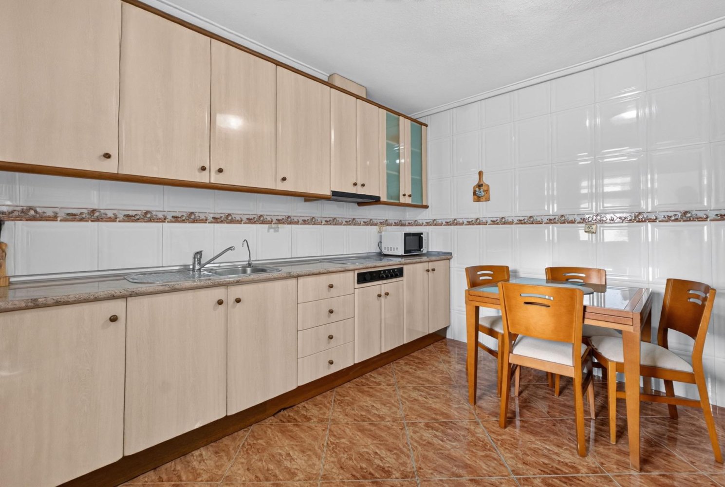 Apartamento en Torrevieja, Alicante, España 3 dormitorios, 134 m2 No. 199829