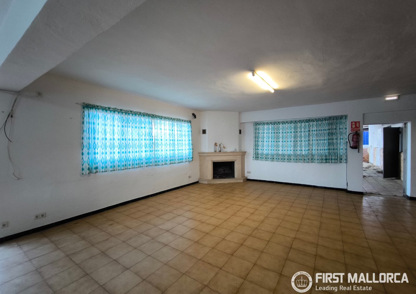 Liikekiinteistö Palma de Majorca, Mallorca, Espanja 1235 m2 No. 197159