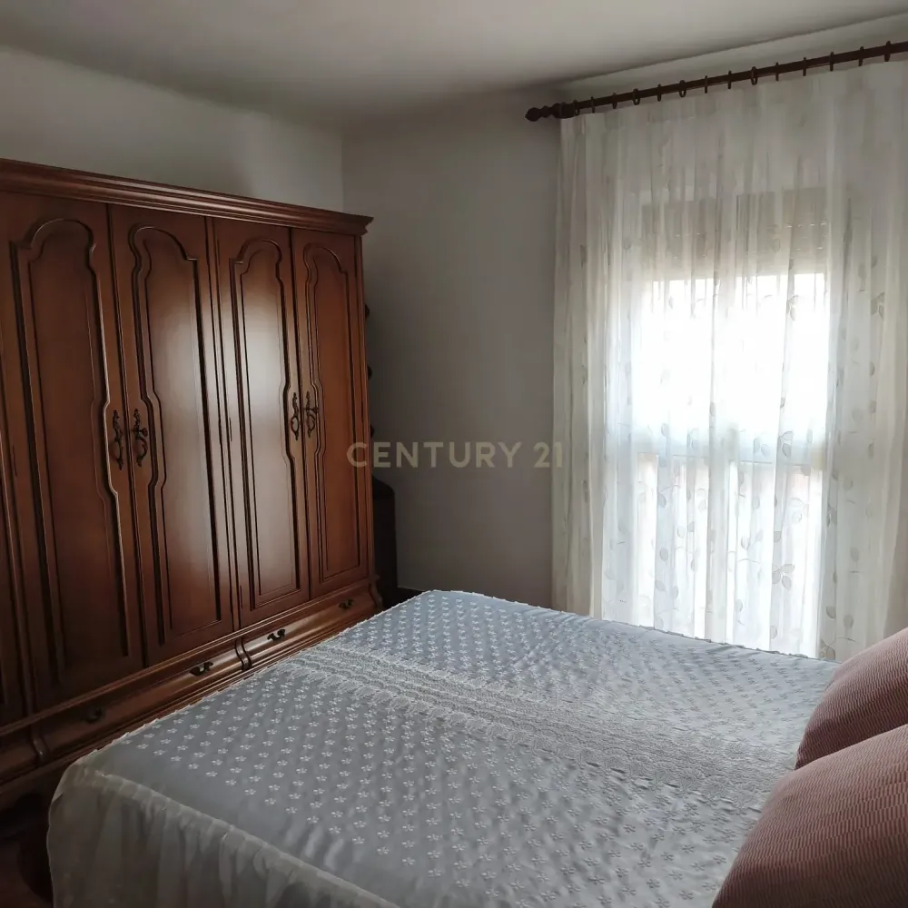 Lägenhet i Santa Coloma de Gramenet, Barcelona, Spanien 3 sovrum, 59 kvm. Nr. 198511