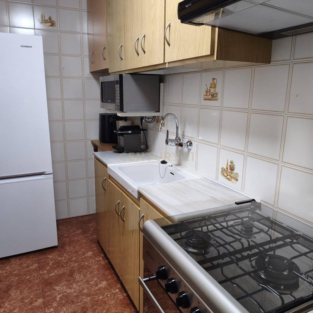 Lägenhet i Santa Coloma de Gramenet, Barcelona, Spanien 3 sovrum, 59 kvm. Nr. 198511