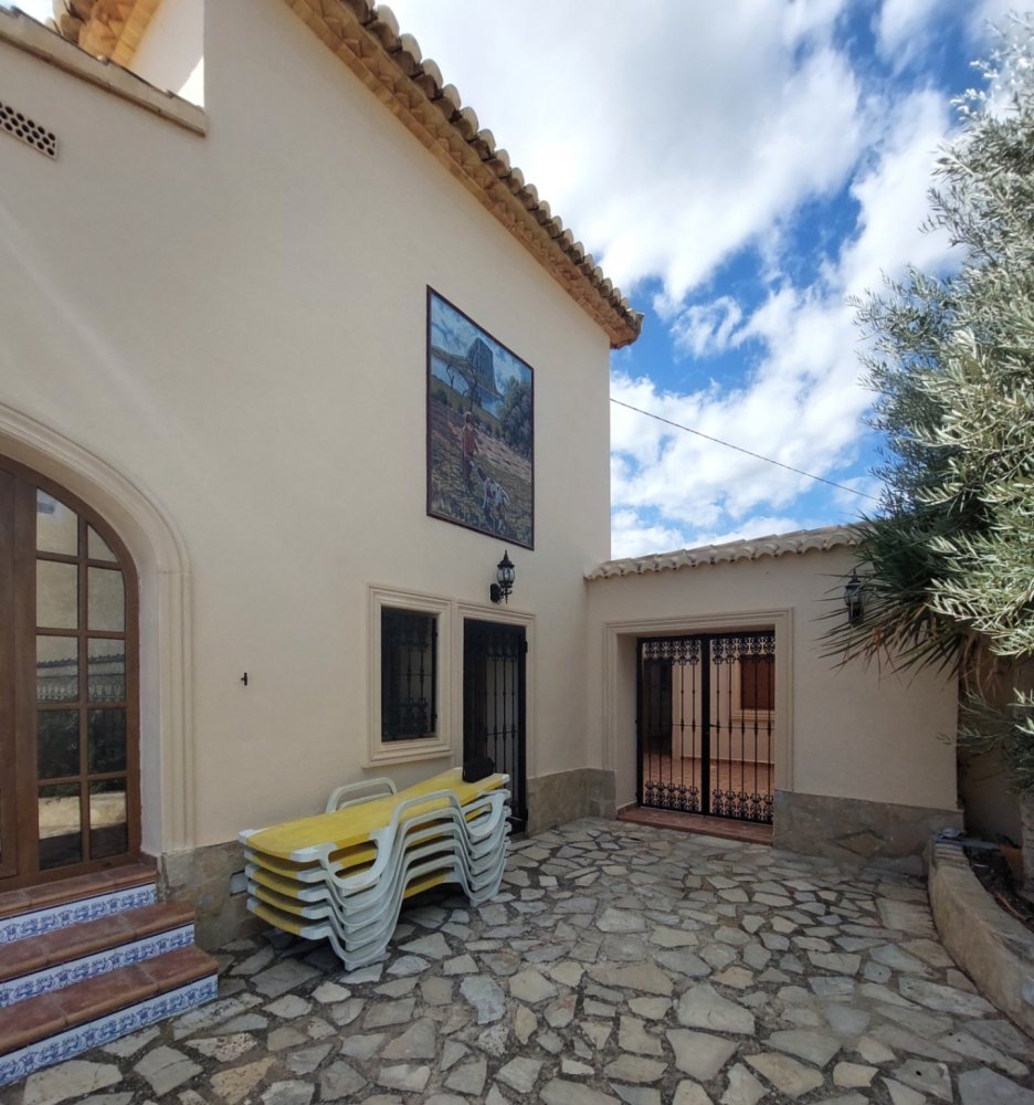 Villa in Calpe, Alicante, Spain 9 bedrooms, 280 sq.m. No. 199970