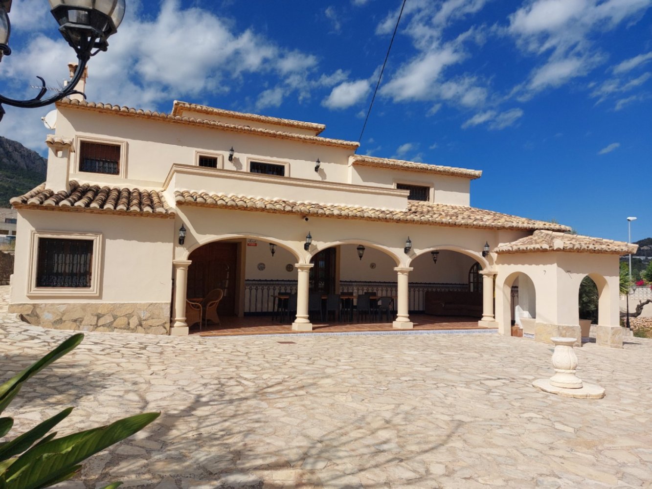Villa in Calpe, Alicante, Spain 9 bedrooms, 280 sq.m. No. 199970