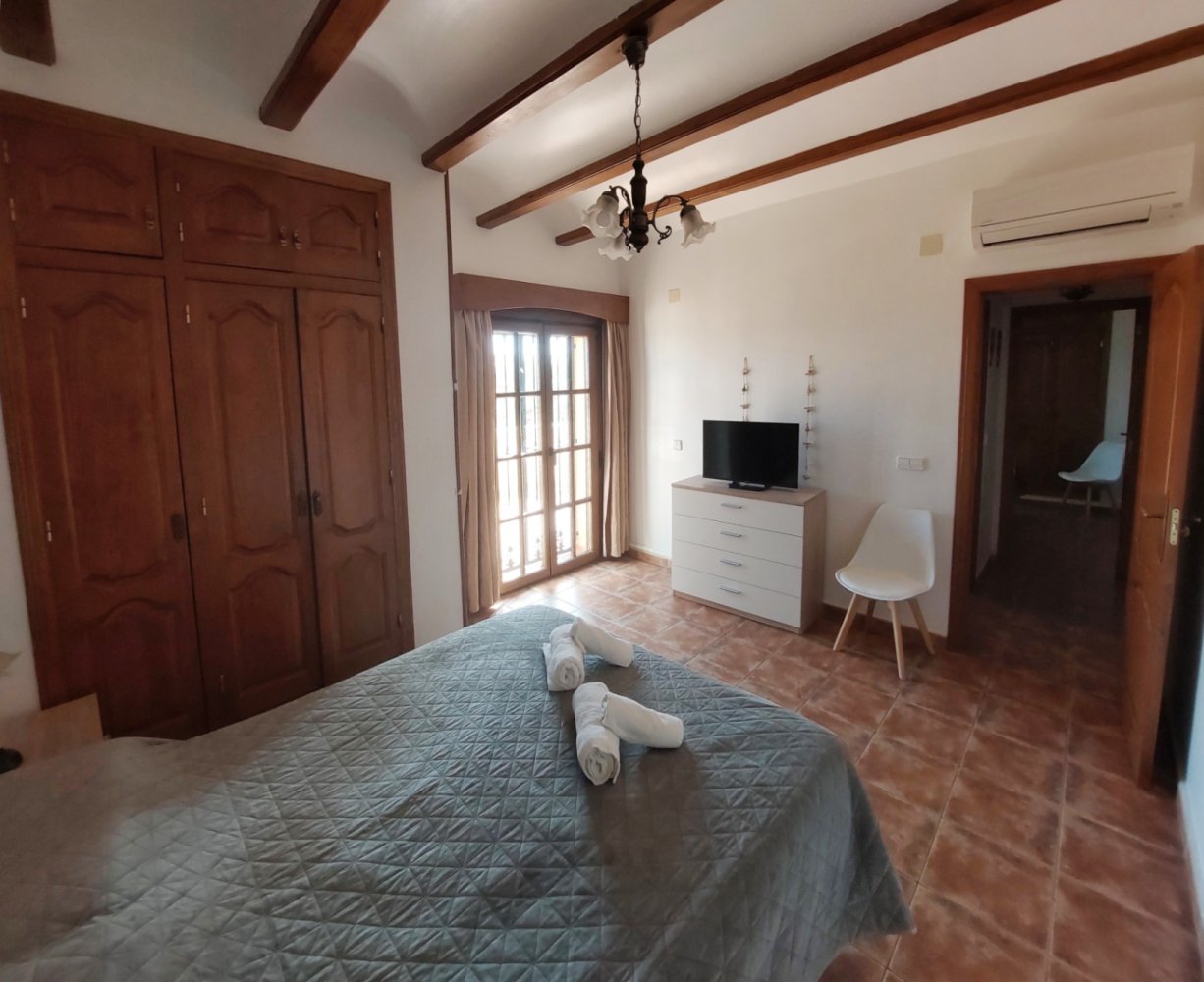 Villa in Calpe, Alicante, Spain 9 bedrooms, 280 sq.m. No. 199970