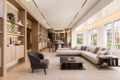 Apartament w Barcelona, Hiszpania 5 sypialni, 390 mkw. nr 150790