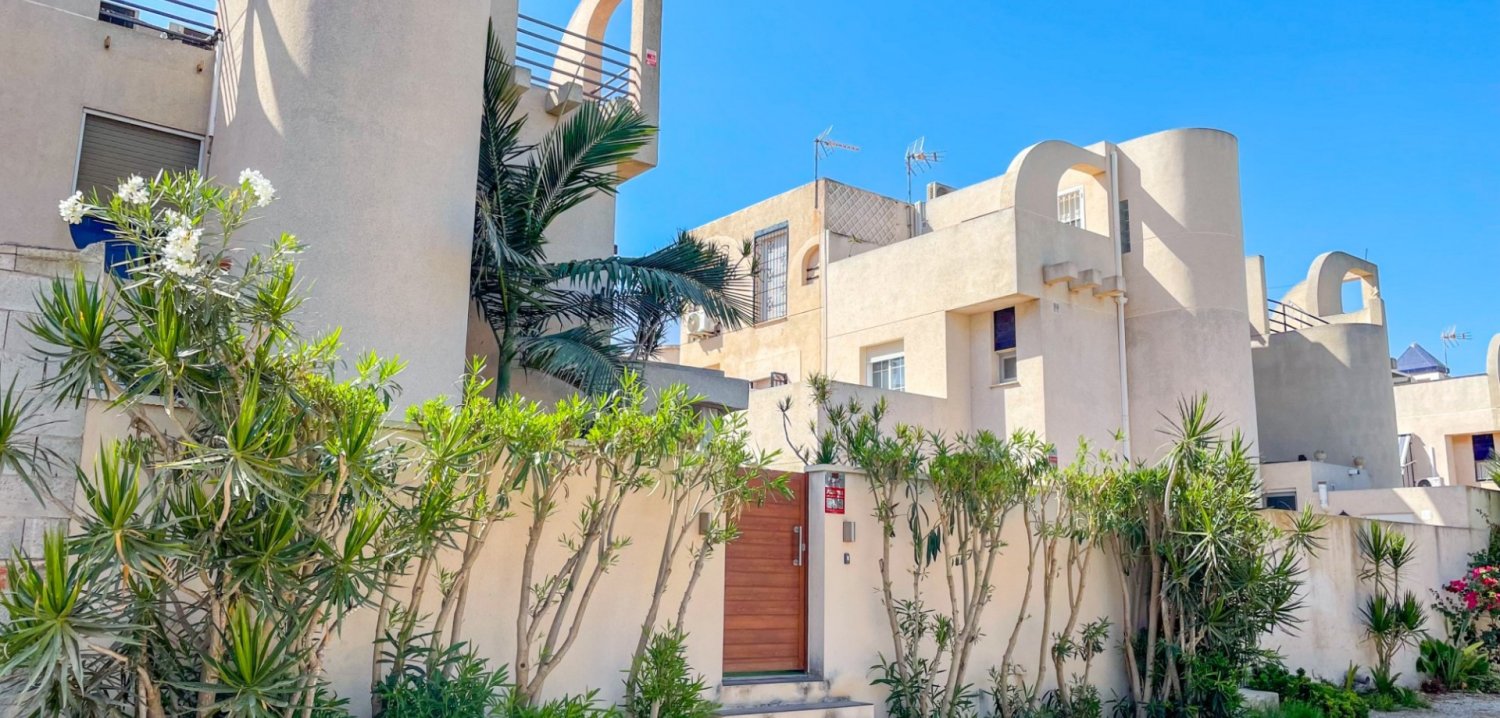 Rindu māja Torrevieja, Alicante, Spānijā 2 istabas, 54 m2 Nr. 197242