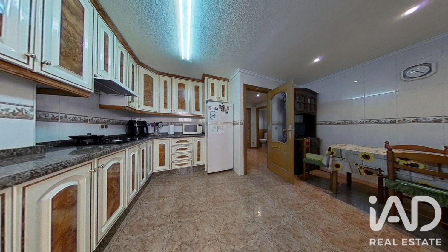 Apartment in Elda, Alicante, Spain 3 bedrooms, 142 sq.m. No. 197864