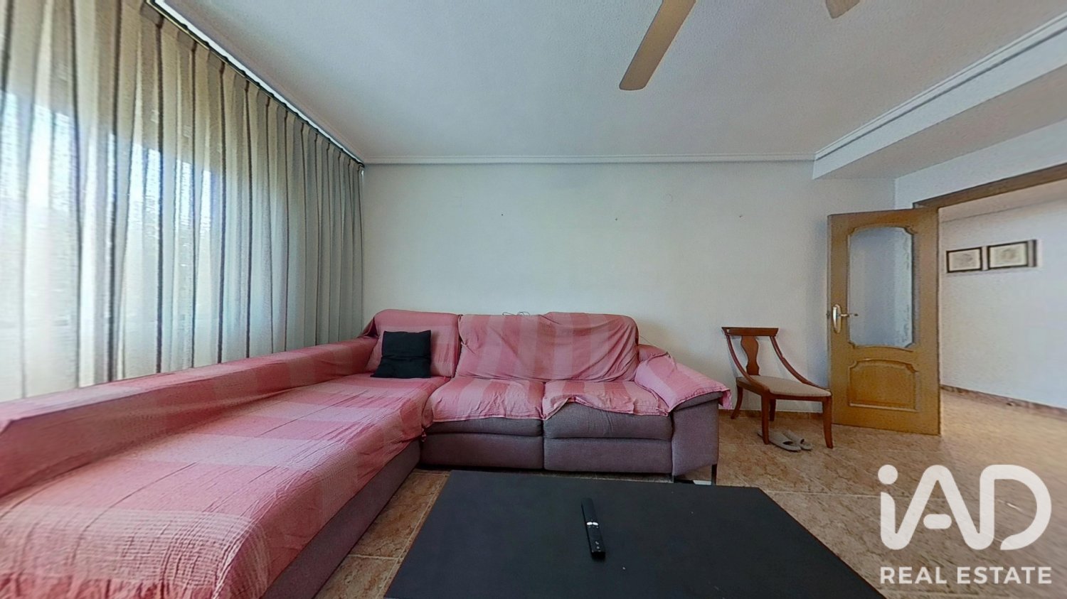 Apartment in Elda, Alicante, Spain 3 bedrooms, 142 sq.m. No. 197864