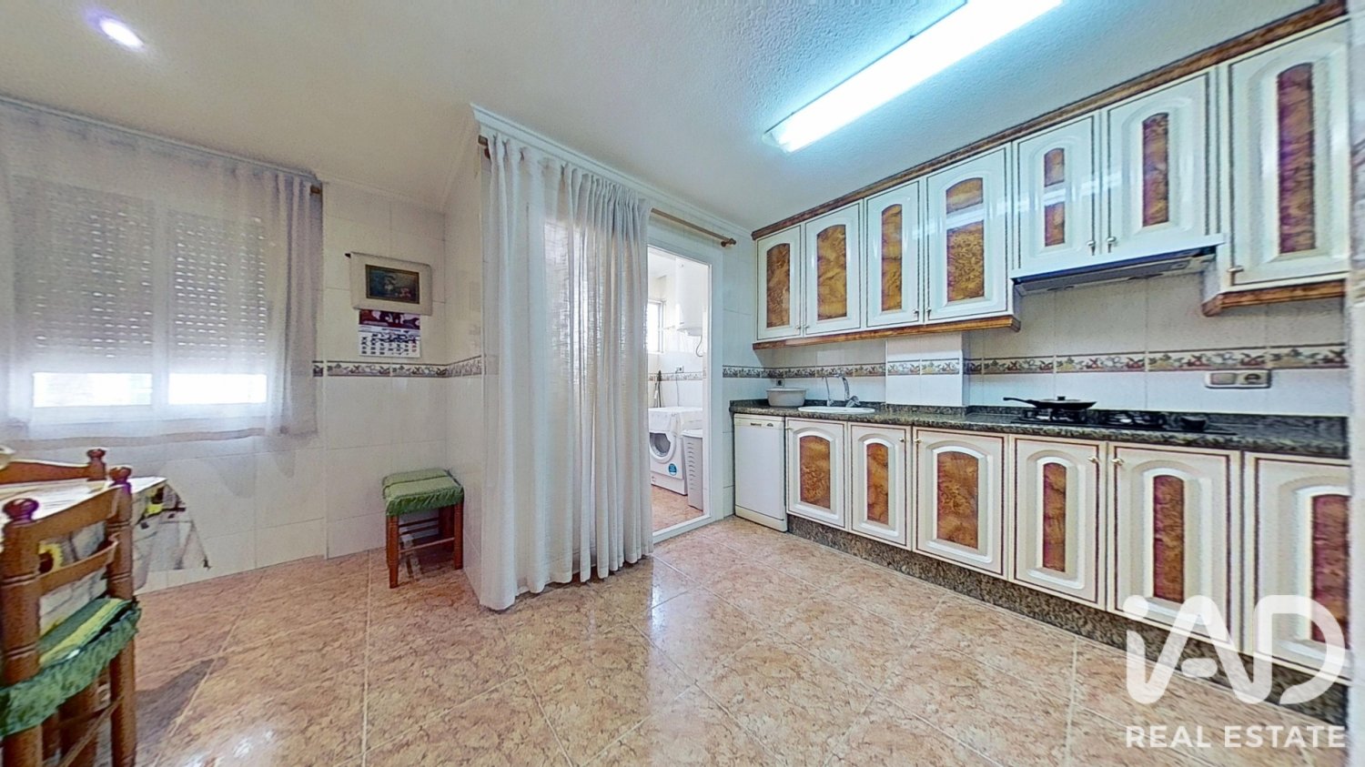 Apartment in Elda, Alicante, Spain 3 bedrooms, 142 sq.m. No. 197864