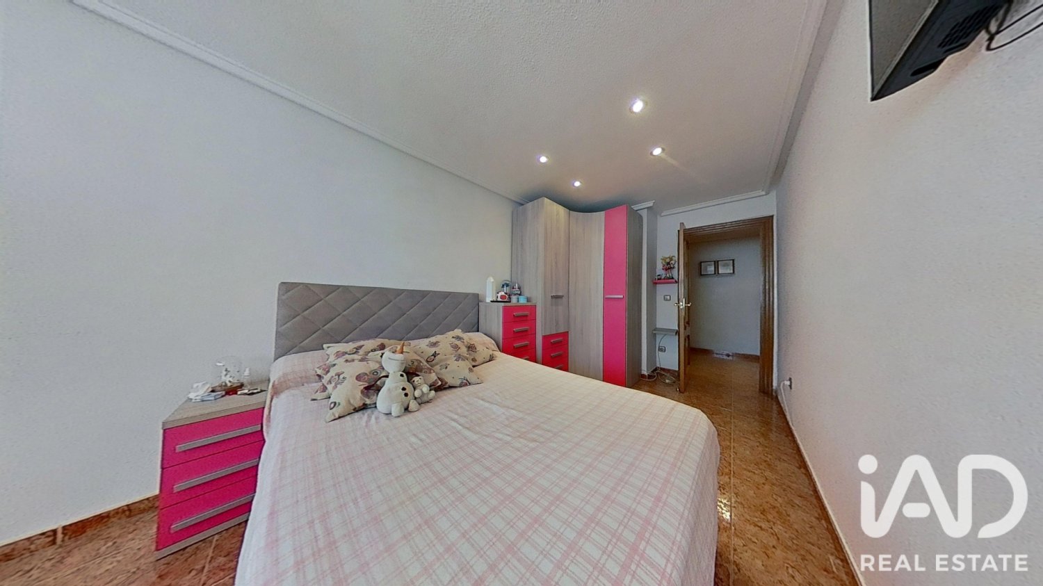 Apartment in Elda, Alicante, Spain 3 bedrooms, 142 sq.m. No. 197864